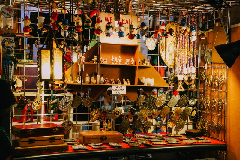 720P, retail display, shop, retail, choice, market, sale, indoors, human representation, souvenir, collection, large group of objects, variation, creativity