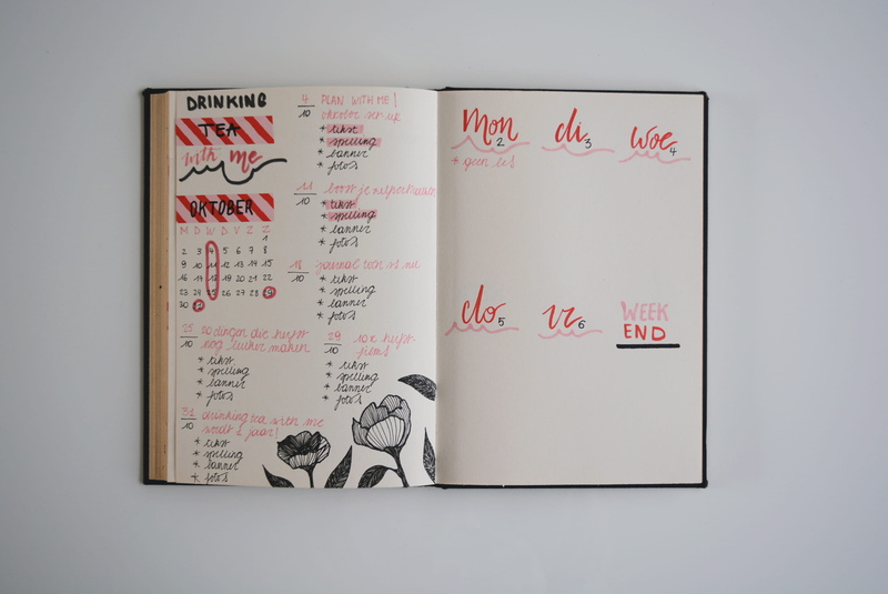 white color, calendar, gray, communication, creativity, red, handlettering, 2K, no people, handwriting, note, reminder, message, text, education, adhesive note