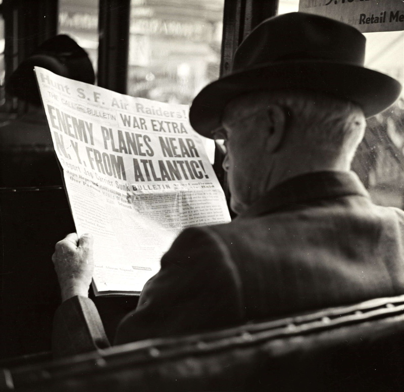 reading, day, men, architecture, street, person, man, text, old photos, 2K, statue, vintage, focus on foreground, human representation, rear view, hat