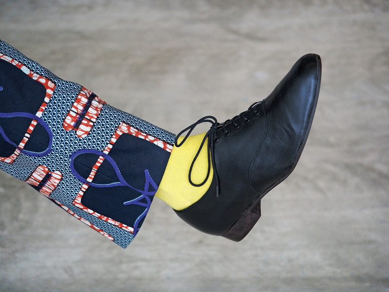 skip, black, focus on foreground, no people, walk, dapper, kick, representation, fashion, unpaired, day, wearing, dress, shoe, creativity, sport, sand