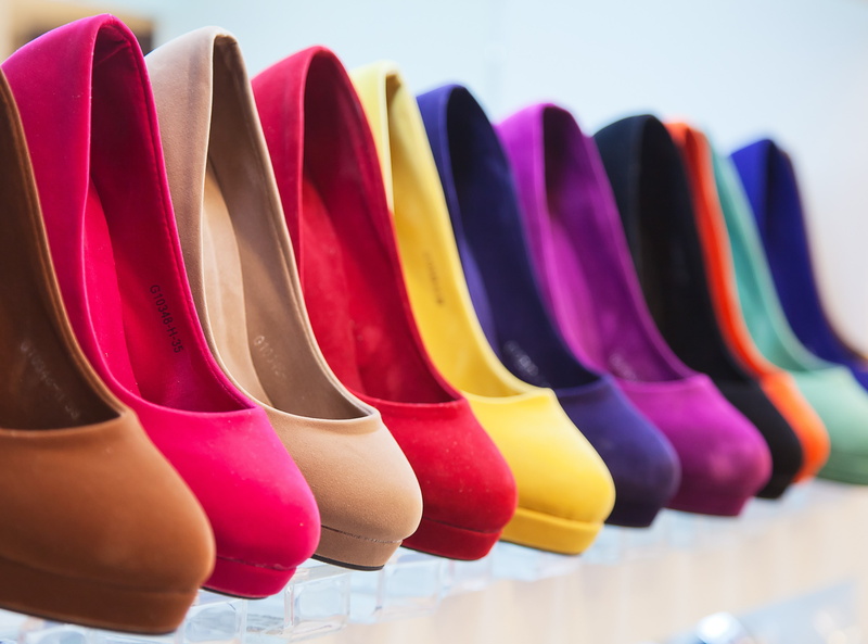 unpaired, same model, stilettos, heels, platform, color, 4K, model, lot, different color