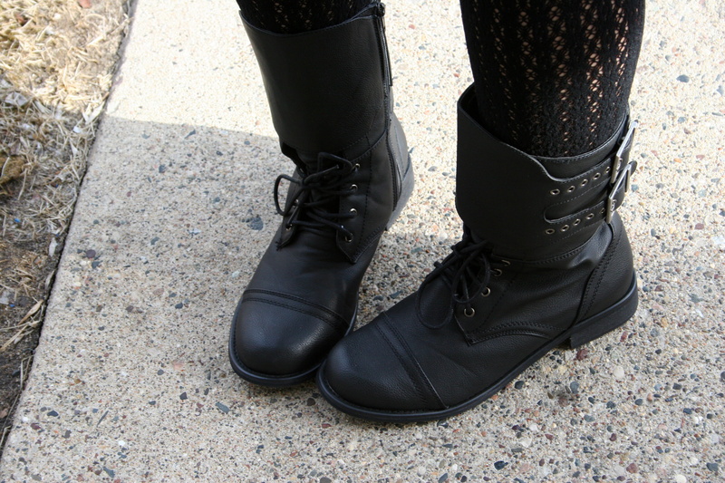 walking, black, women, adult, human Leg, standing, body part, shoe, public domain, business, boots, human limb, outdoors, pants, 2K, boot, low section