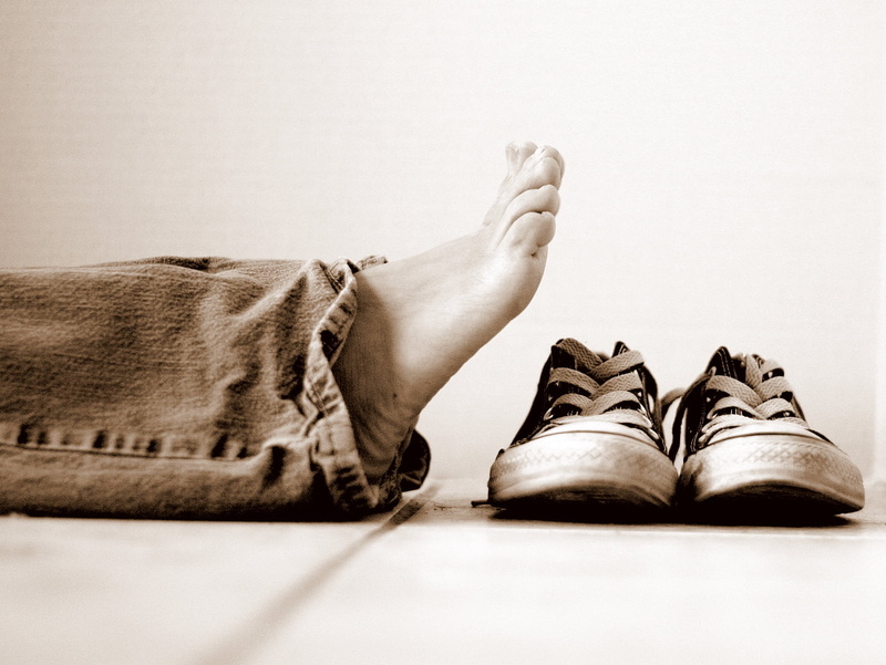 photo, 720P, person, Anniversary, near, wearing, pair, sneakers, shoe, human Foot, explore, jeans, feet, fashion, grayscale, Im serious, men
