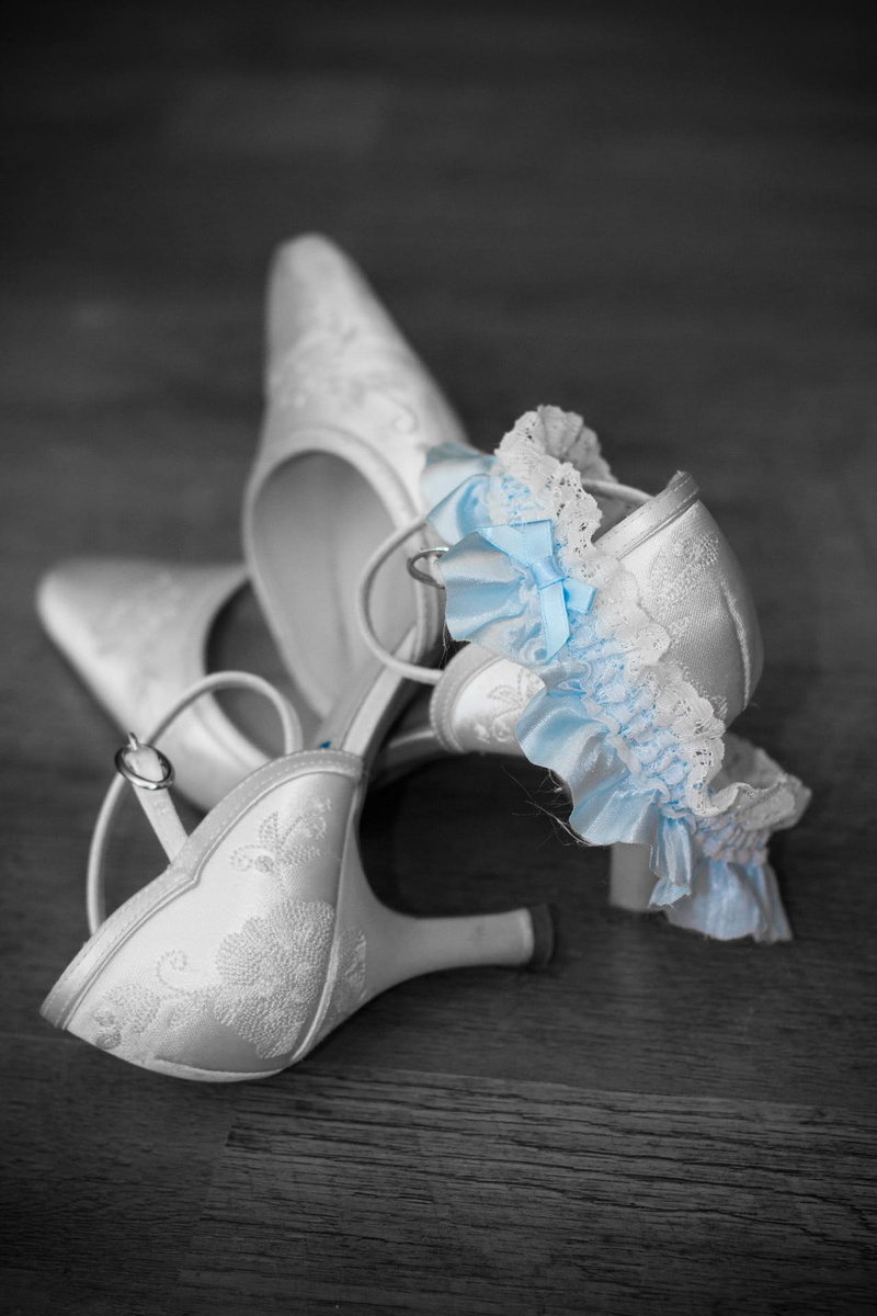 decoration, personal accessory, shoelace, still life, heart, floral, ribbon, focus on foreground, ribbon - sewing item, shoe, celebration, selective, shoes