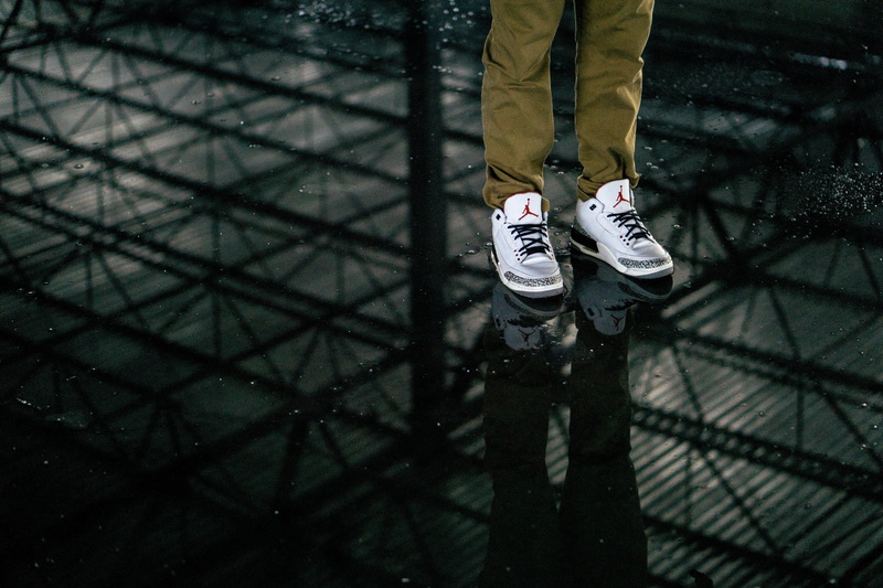 human foot, men, shoe, high angle view, white, human leg, people, reflection, real people, limb, leisure activity, person, 5K, jordan, jeans, air, casual clothing