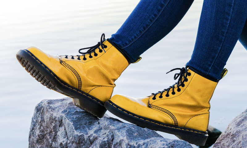 wearing, doc, winter, unrecognizable person, real people, lifestyles, martens, pair, one person, human body part, nature, person, people, Trekking, women