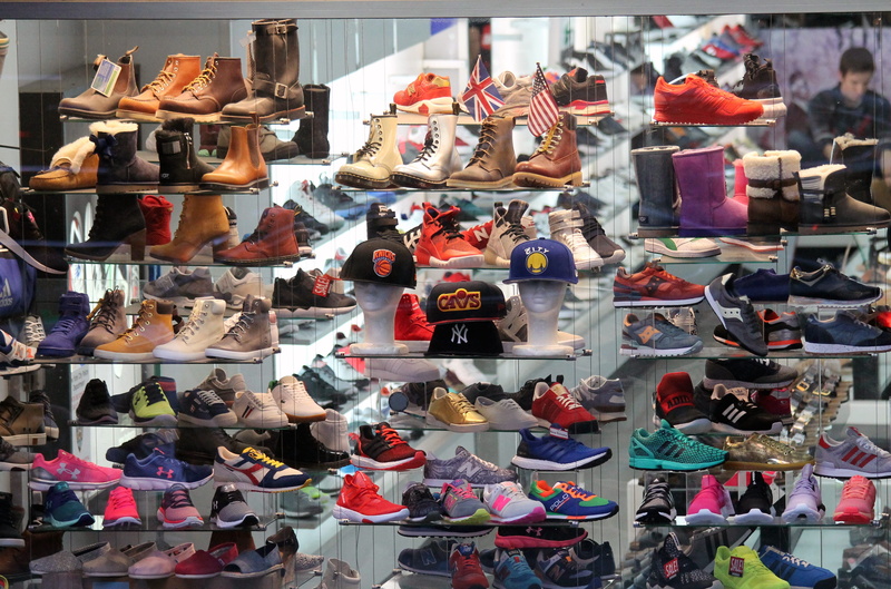 rack, Display, assorted, abundance, shop, order, arrangement, retail, choice, Design, no people, store, 4K, shoe store, clear, consumerism, indoors, collection