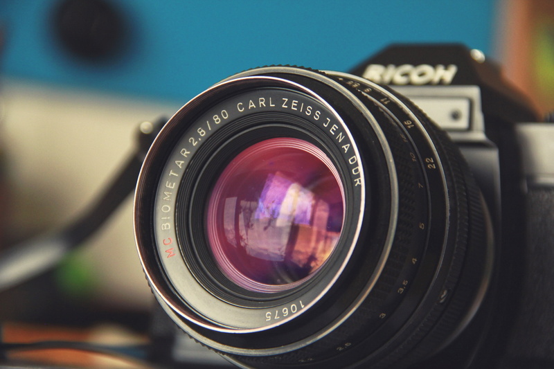 photo, equipment, extreme close-up, dslr, lens - eye, retro, photography themes, slr camera, filming, analog, digital camera, photographing, horizontal