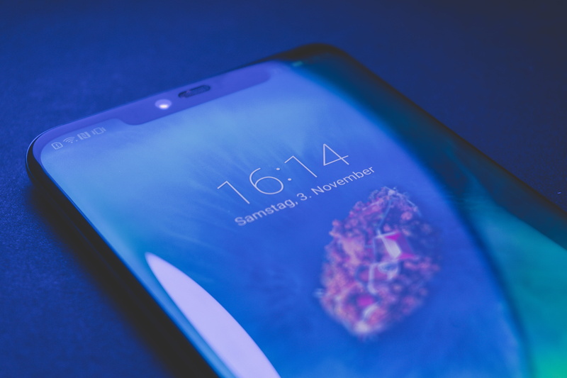 screen, single object, smartphone, computer network, communication, time, connection, phone, economy, western script, 5K, digital tablet, wireless technology