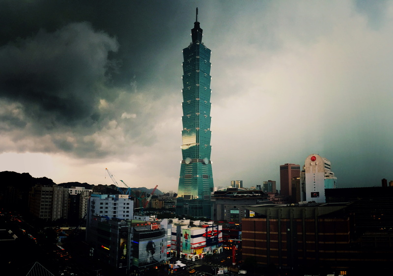 photography, modern, mobilechallenge, city, cloud - sky, outdoors, travel destinations, taiwan, building, 4K, Taipei, tower, skyscraper, nature, office building exterior
