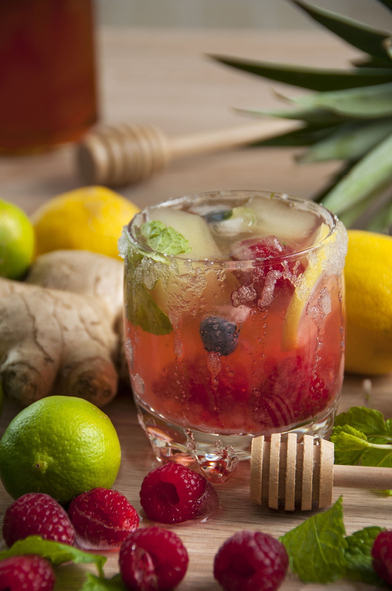 slice, summer, juice, blueberry, drinking glass, household equipment, fresh, lemonade, orange, organic, wooden, natural, focus on foreground, jar, citrus fruit