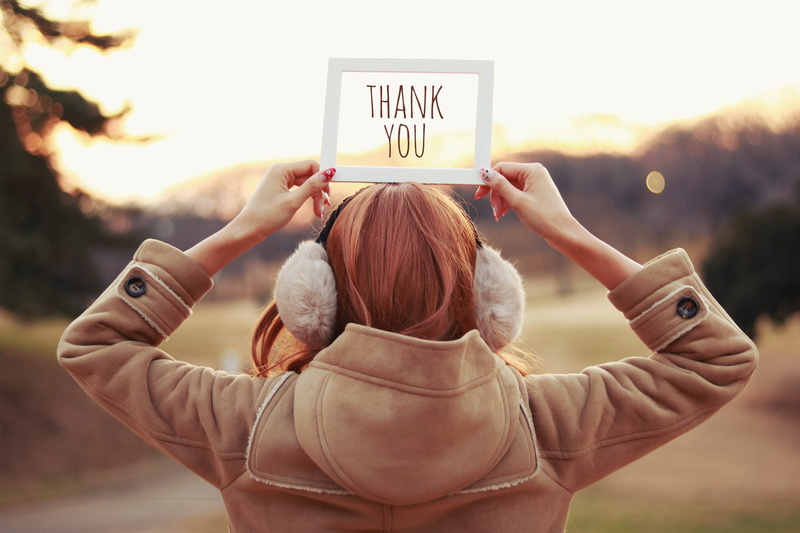 caucasian Ethnicity, hour, text, cheerful, casual Clothing, golden, focus, people, communication, obscured face, 1080P, Thank You, happiness, western script