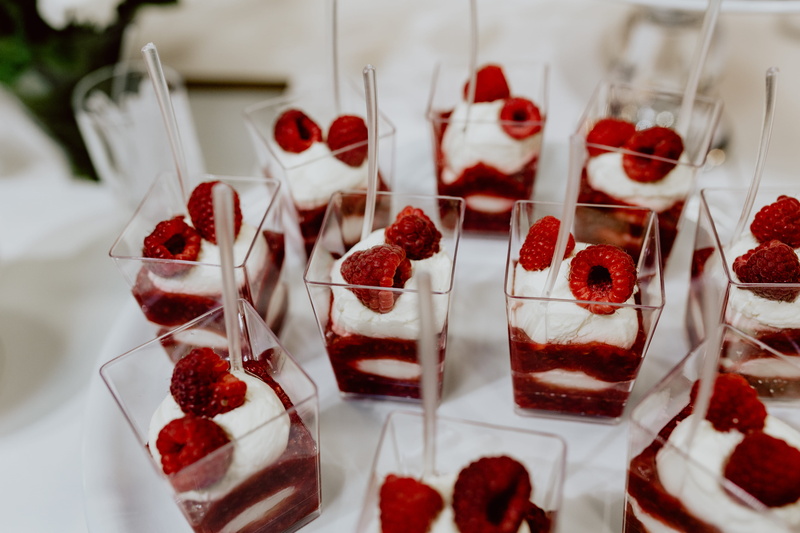 table, dessert, healthy eating, candy, retail, fruit, strawberry, wedding, cake, sugar, berry fruit, dairy product, party, temptation, 5K, food and drink