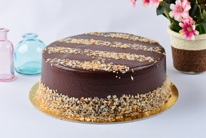 5K, temptation, bakery, indoors, birthday, chocolate cake, table, sweet, close-up, christmas cake, sweets, ready-to-eat, plant, eat, flower, pastries