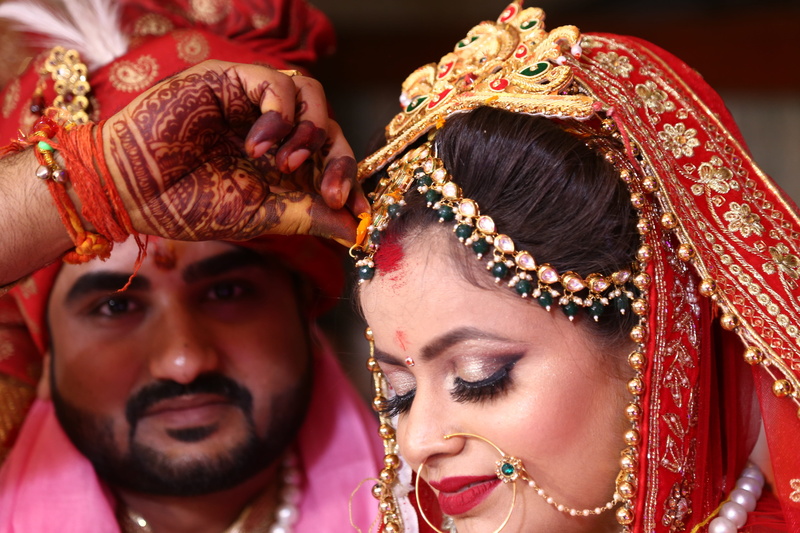 headshot, married, heterosexual couple, young, jewelry, marriage, newlywed, culture, design, adult, indian, wedding ceremony, bride, event, 5K, traditional clothing