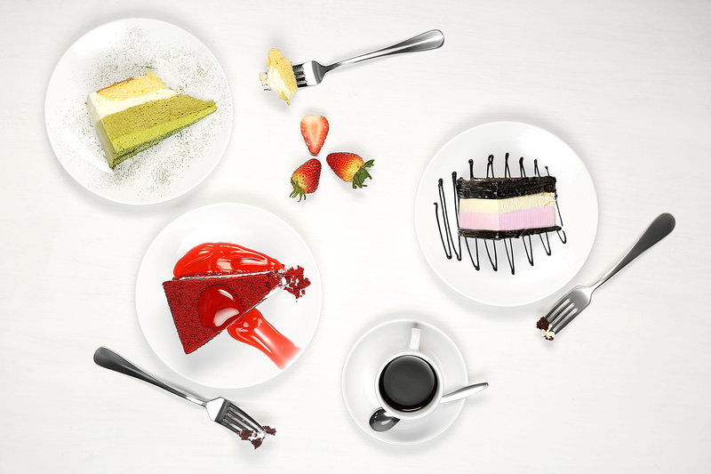 food, breakfast, no people, refreshment, indoors, dessert, table knife, fork, fruit, 4K, eating utensil, coffee - drink, desserts, kitchen utensil, plate