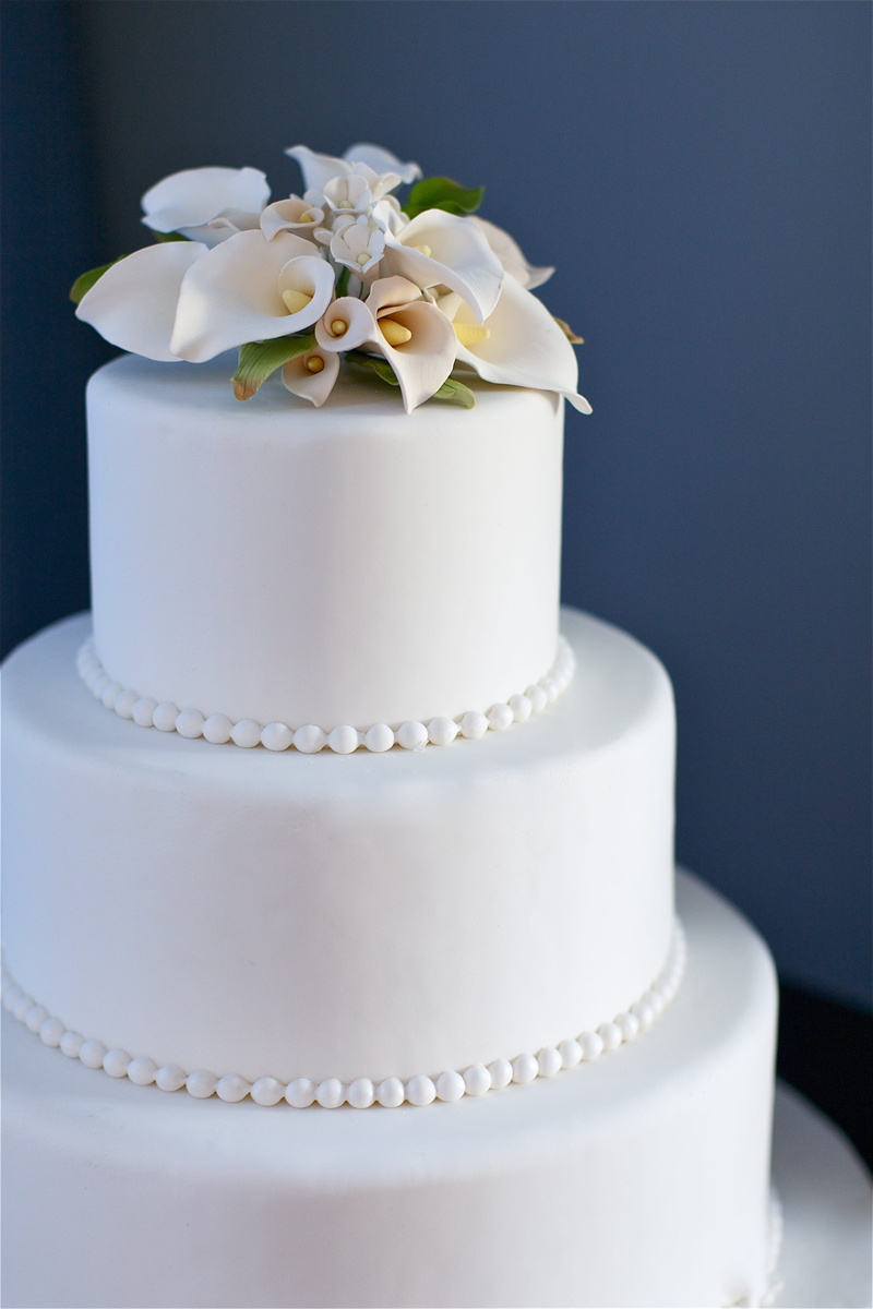4K, flower, gourmet, eating, tier, holiday, sweet food, temptation, sugar, indoors, pearl jewelry, life events, food and drink, table, flower head, food