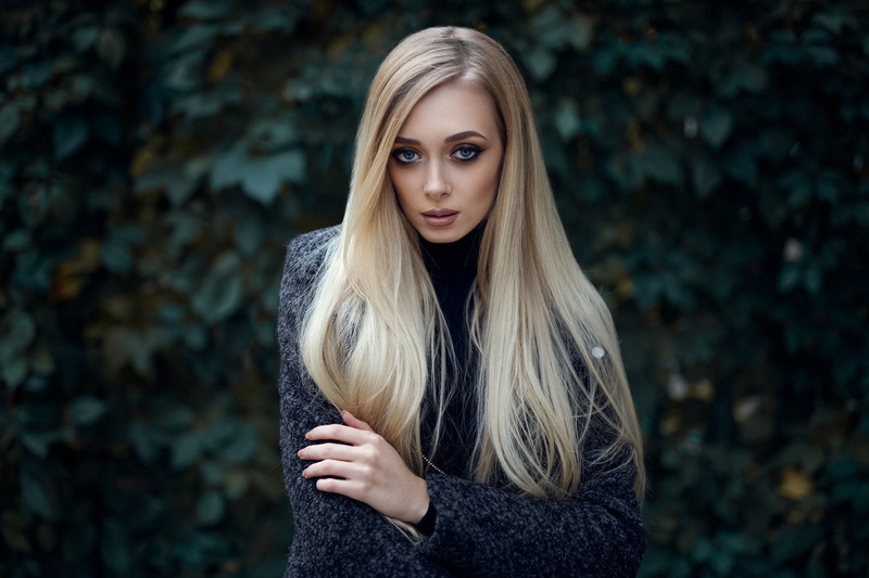 blonde, overcoats, women, looking at viewer, blue eyes, Ioana Diana, Andrei Marginean, coats, 1080P, grey coat