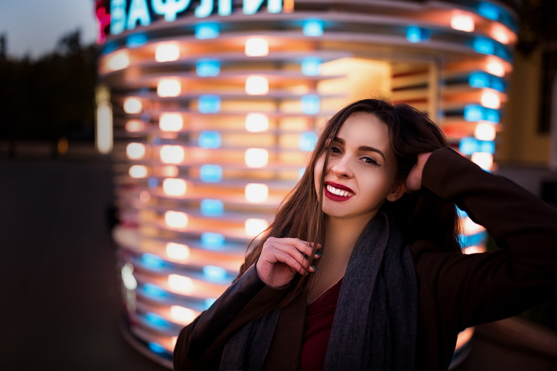 red lipstick, model, coats, overcoats, brunette, women, depth of field, lights, outdoors, 2K, red coat, portrait, scarf, painted nails, women outdoors