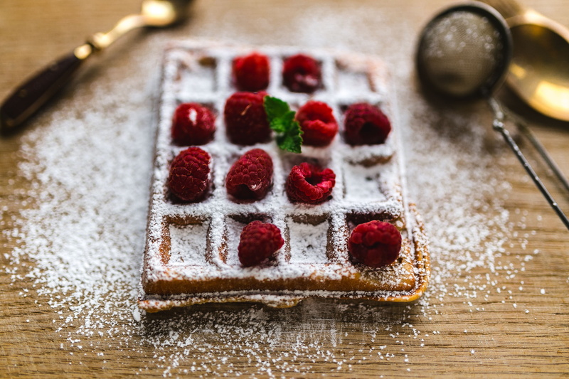 berry fruit, ready-to-eat, gourmet, sugar, kitchen utensil, powdered, indulgence, sweet, fruit, raspberry, powdered sugar, preparation, raspberries, high angle view