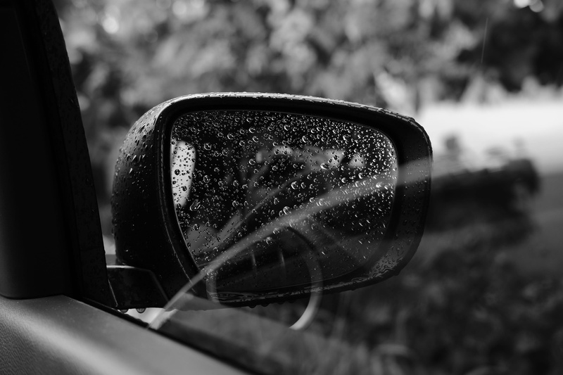 road, side-view mirror, day, mode of transportation, glass, rain, photo, automobile, transportation, black car, auto, park, window, drop, 2K, motor vehicle