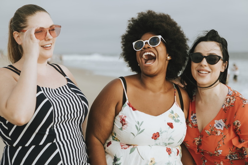 female, togetherness, fashion, friendship, lifestyles, cheerful, leisure activity, emotion, diversity, happiness, front view, enjoyment, young adult, fun