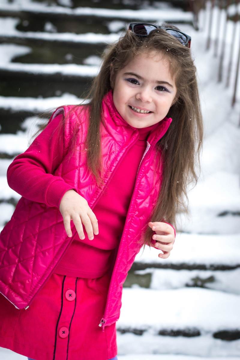 three quarter length, winter, females, day, cute, clothing, boy, emotion, play, person, young, girl, snow, kids, smiling, baby, friends, happiness, 4K