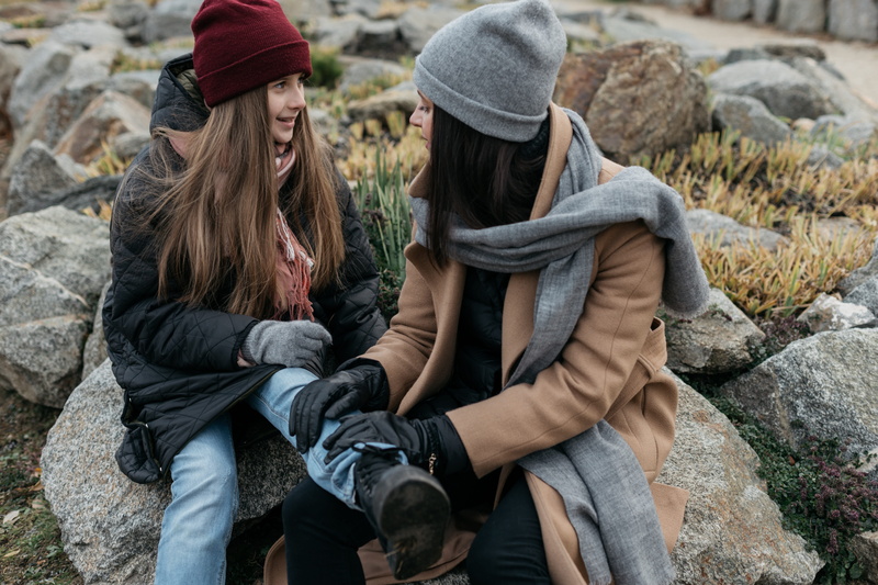 clothing, city, joy, people, winter, teen, white, heat, adult, leisure activity, happiness, however, girl, street, emotion, casual clothing, 5K, coat