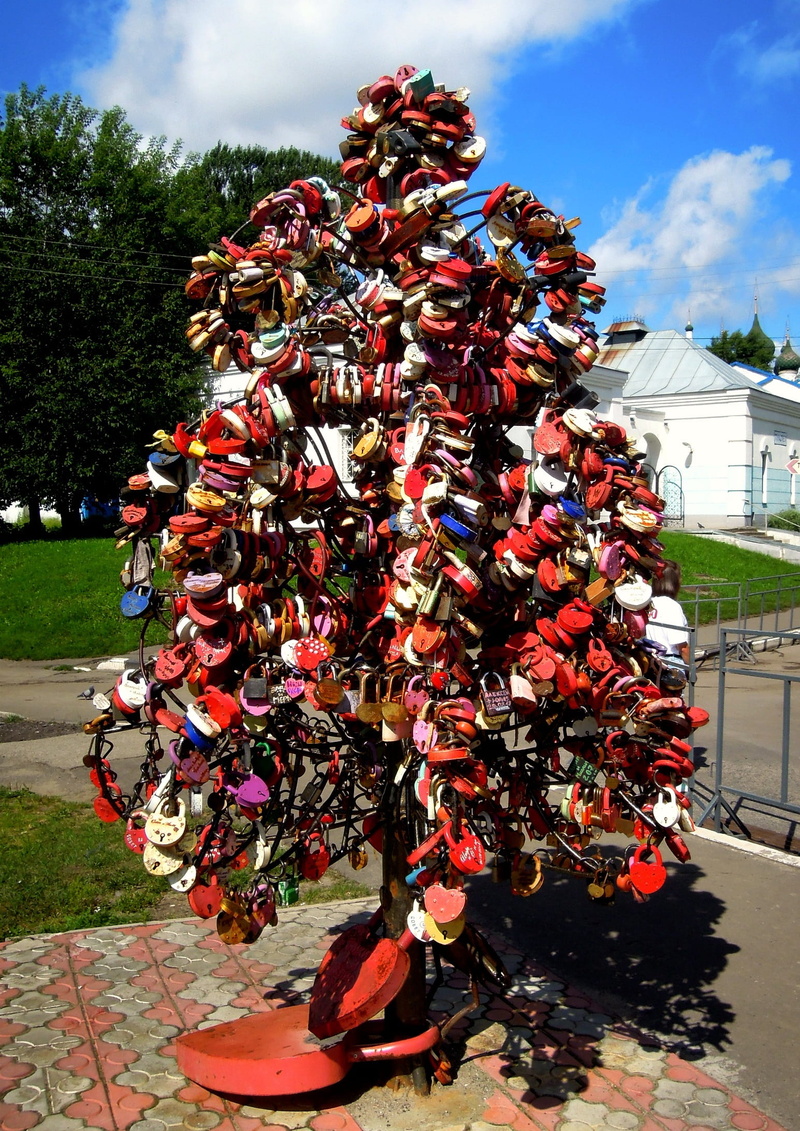 forever, christmas ornament, nature, abundance, day, fidelity, just married, tree, love, christmas, couple, padlocks, large group of objects, plant, no people