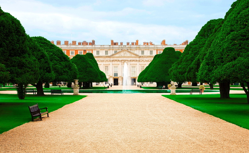United Kingdom, tourism, formal garden, Royal, Court, Europe, Hampton, sky, Garden, grass, tree, built structure, hedge, green color, building exterior