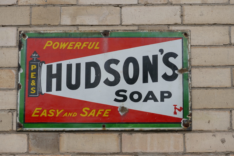 retro, close-up, information, wash, Soap, capital letter, red, Vintage, architecture, Hygiene, text, guidance, information sign, marketing, washing, metal