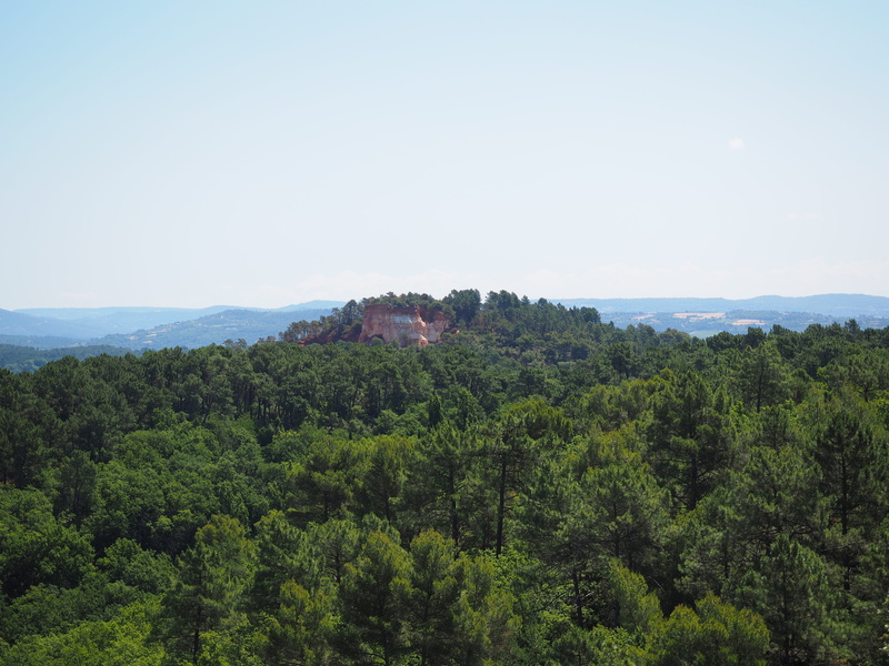 clay mineral, tree, Nature, architecture, day, 4K, scenics, ockerbraun, rock, sky, coniferous tree, roussillon, Forest, brown ironstone, provence, Landscape
