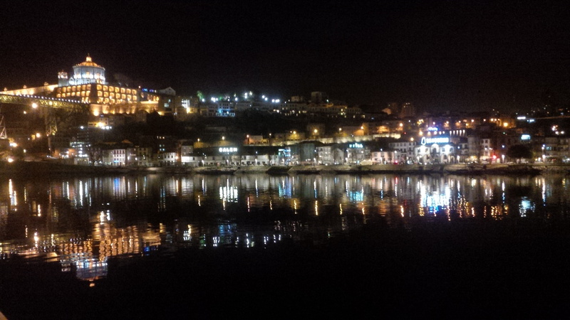 night, riverside, no people, nature, outdoors, reflection, waterfront, building exterior, building, water, copy space, porto, vila nova de gaia, oporto