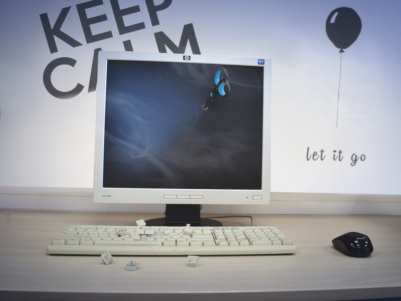 vztek, let go, equipment, desk, black color, 4K, computer keyboard, table, keep calm, day, stress, work, error, office, furniture, pc, communication, keyboard