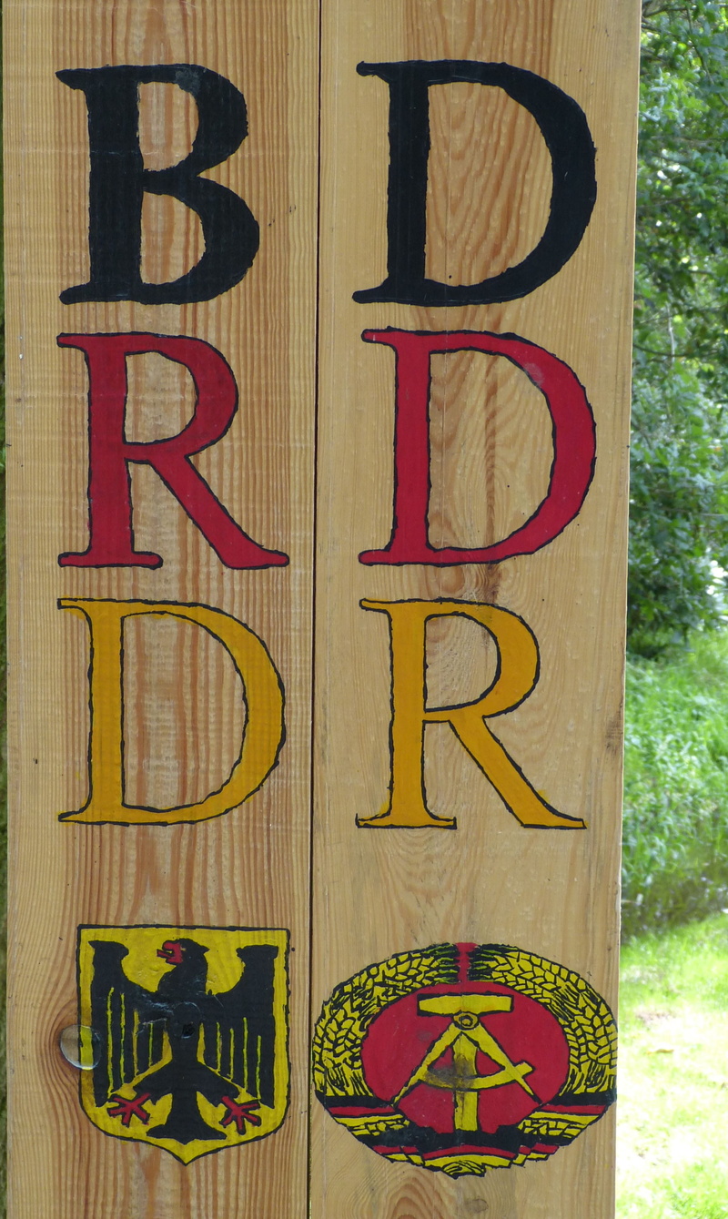 no people, east germany, republic, outdoors, multi colored, creativity, representation, historically, ddr, close-up, border, hammer and sickle, day, craft