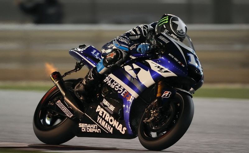 Track, protection, bike, land vehicle, focus on foreground, wheel, Race, 2K, m, competition, Yamaha, outdoors, blue, security, safety, headwear, yzr, motorcycle