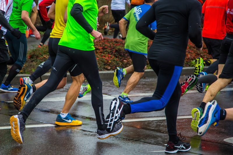 run, day, healthy lifestyle, sports shoe, body part, exercising, motion, human body part, fit, jogging, group of people, sport, real people, marathon, clothing