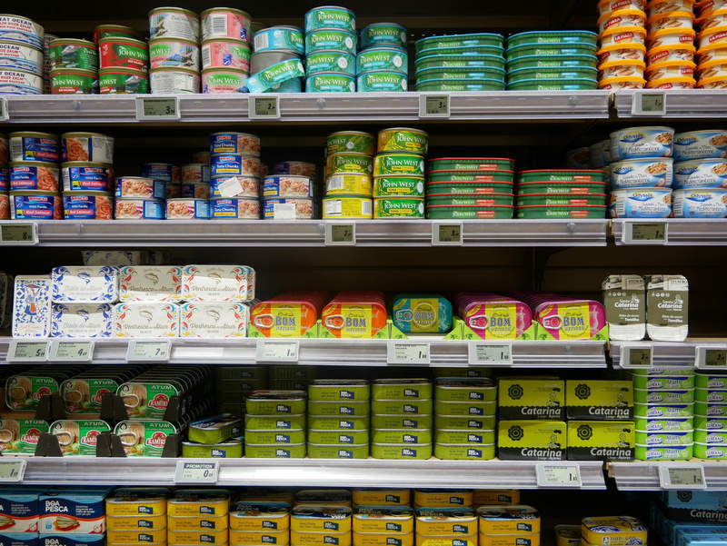 packet, comprising, retail, store, tonijnblikje, multi colored, daily offer, shops, container, portfolio of brands, food and drink, food and beverages