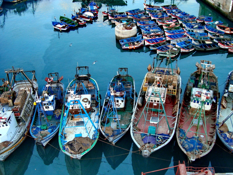 boats, coucher de soleil, side by side, afrique, day, high angle view, mer, large group of objects, ocean, moored, nautical Vessel, travel Destinations