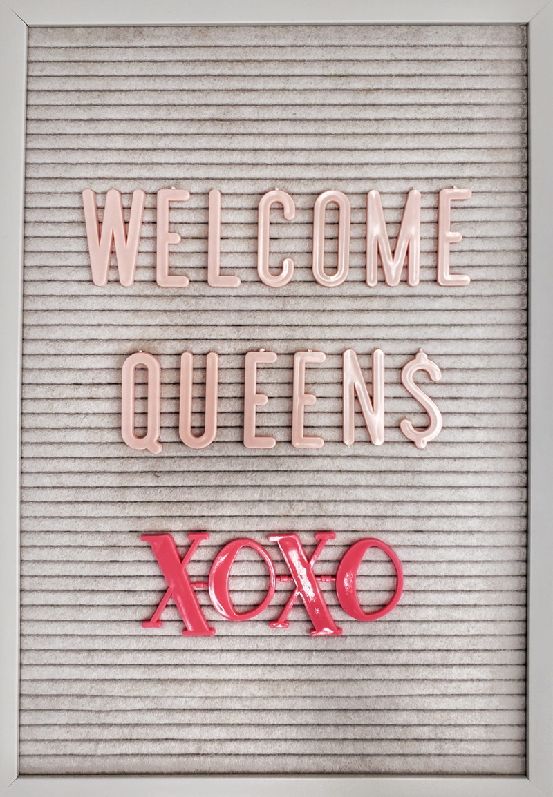 no people, handwriting, wood - material, housing, interior design, indoors, sign, united states, brick, backgrounds, 2K, red, single word, close-up, page