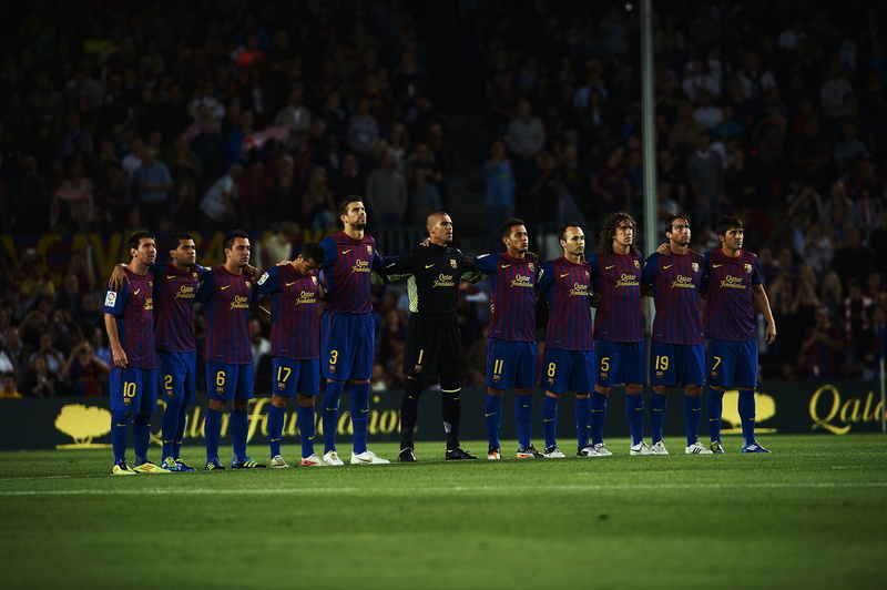 playing, group Of People, shirt, teamwork, togetherness, Camp Nou, team, american football - sport, team Sport, competitive Sport, sports Venue, spectator