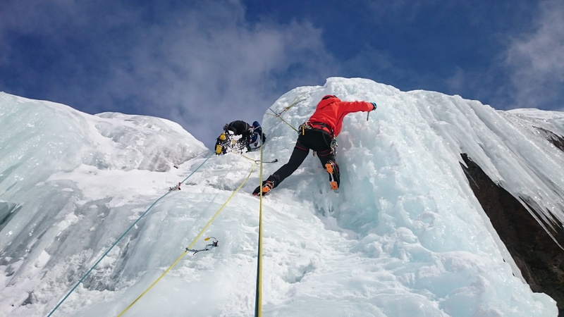 mountain range, cold temperature, safety harness, skill, 4K, snow, powder Snow, extreme Sports, mountain, nature, climbing, rope, action, Ice Climbers