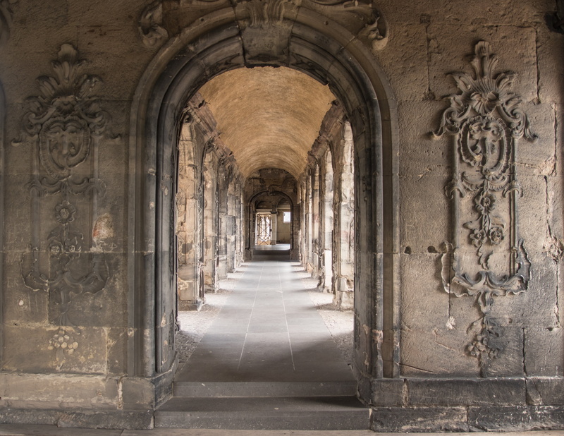 antique, art and craft, the past, history, the way forward, corridor, no people, marble, direction, architectural column, concrete, building, grey, built structure