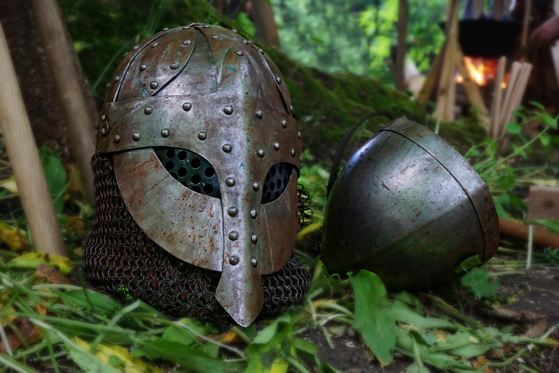 protection, 5K, knight, land, ritterruestung, history, photography, selective focus, no people, historically, green color, middle ages, grass, field, medieval