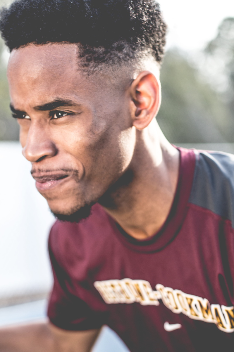 t-shirt, bead, smiling, young Men, nike, male, looking away, close-up, young Adult, athlete, professional Sport, crew, competition, sports Clothing, wearing