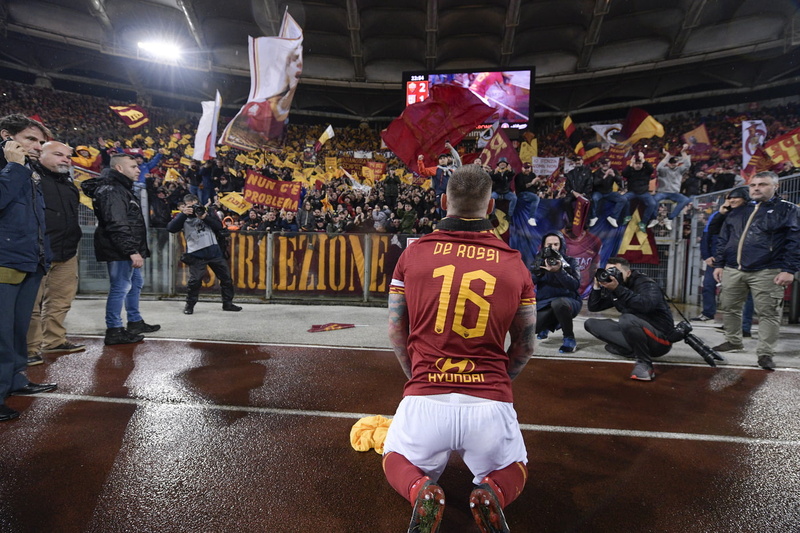 Rome, Football, Football Player, De Rossi, 720P, Curva Sud, AS Roma, sport, football stadium, Serie A, ASR, Daniele De Rossi, stadium, last game, love