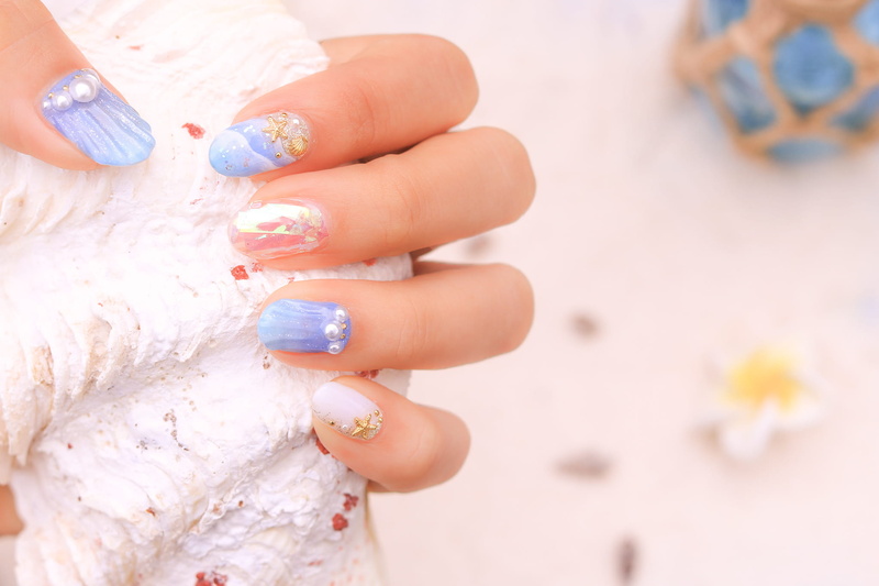 one person, human body part, human Hand, nail art, adult, jewelry, beauty Treatment, personal accessory, beauty, females, 1080P, body part, nail Polish