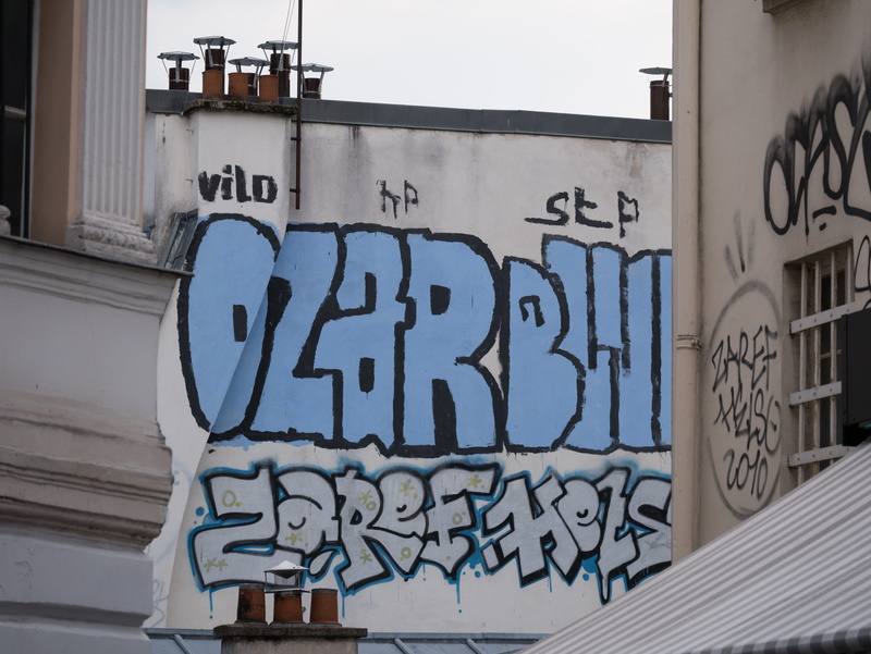 wall - building feature, city, alphabet, no people, art and craft, outdoors, montmartre, ampersand, day, built structure, wall, ozar, message, text, electrical device