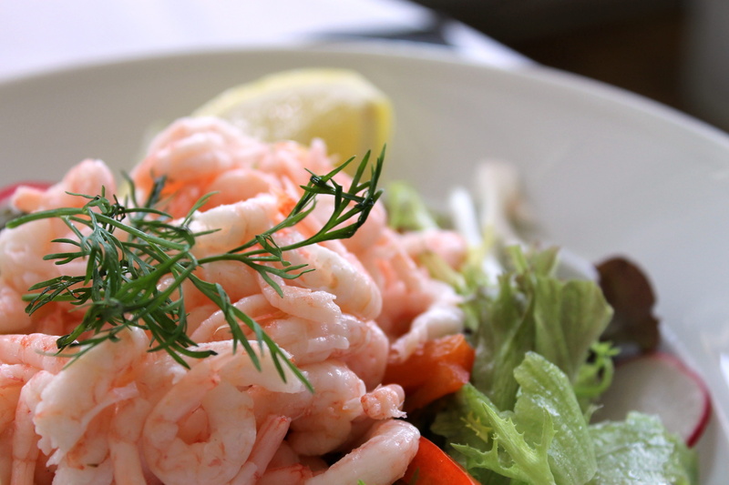 vegetable, shrimp, ready-to-eat, food, meat, wellbeing, sashimi, 4K, crustacean, freshness, salad, plate, meal, dinner, shrimp salad, seafood, no people