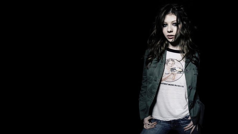 contemplation, pants, blue eyes, jacket, portrait, looking, front view, standing, jeans, long hair, hairstyle, Michelle Trachtenberg, child, teenager, 1080P